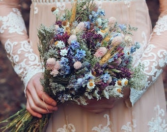Blue Lavender Dried Bridal crown for Dry Flower Wedding, Rustic Boho Brides, Bridesmaid bouquet, Wildflowers Dried bouquet