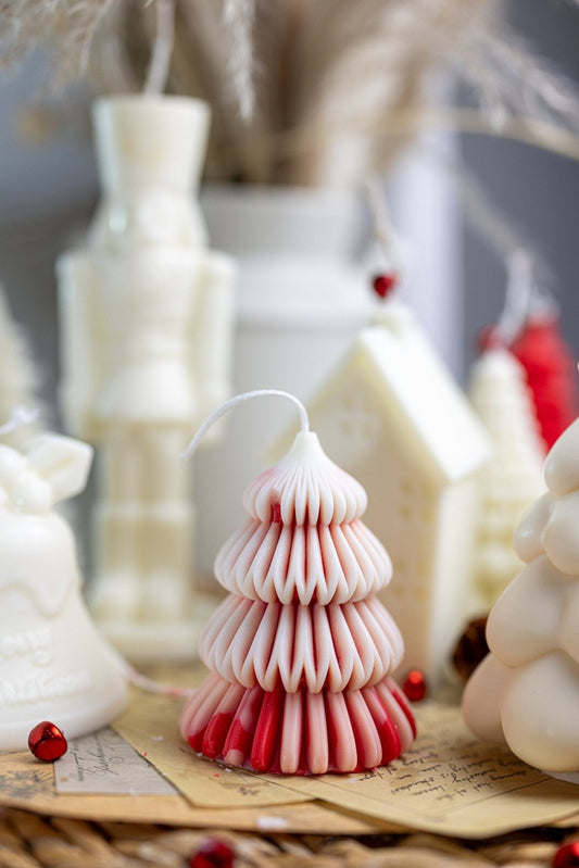 Bougies superposées en forme de sapin de Noël – Bougies artisanales modernes en cire de soja pour une décoration de fête amusante et des cadeaux