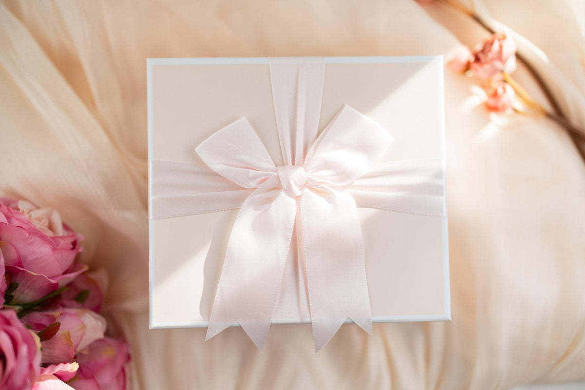 Engagement & Couples Luxury Gift Box –Bridal Shower Gif