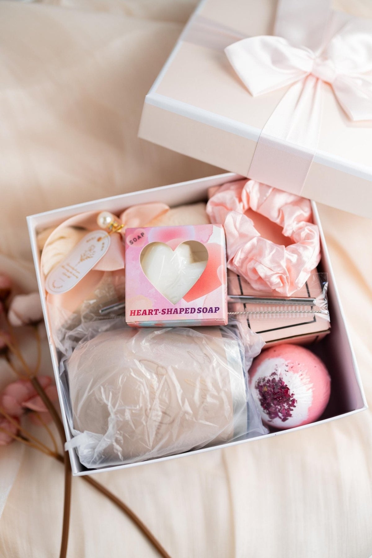 Engagement & Couples Luxury Gift Box –Bridal Shower Gif