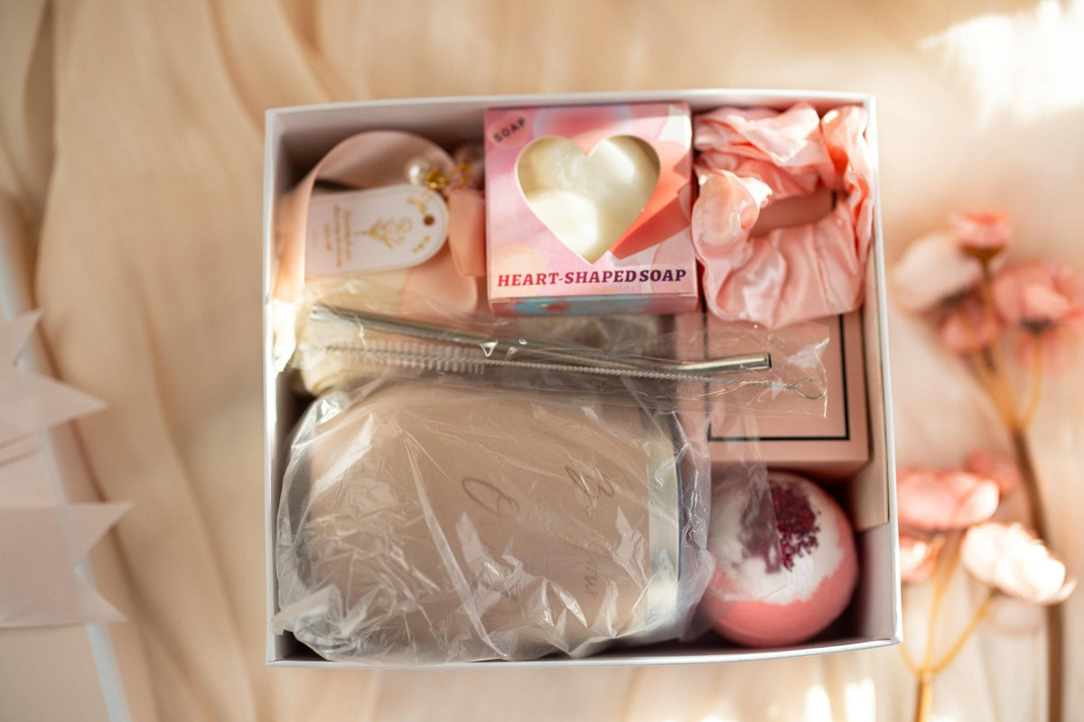 Engagement & Couples Luxury Gift Box –Bridal Shower Gif