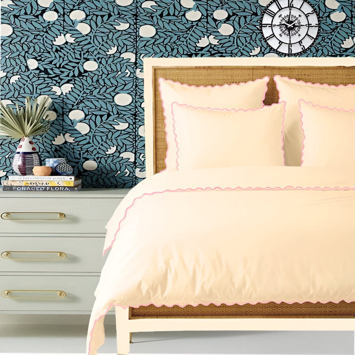 Parure de lit en coton 400 fils avec broderie festonnée ivoire