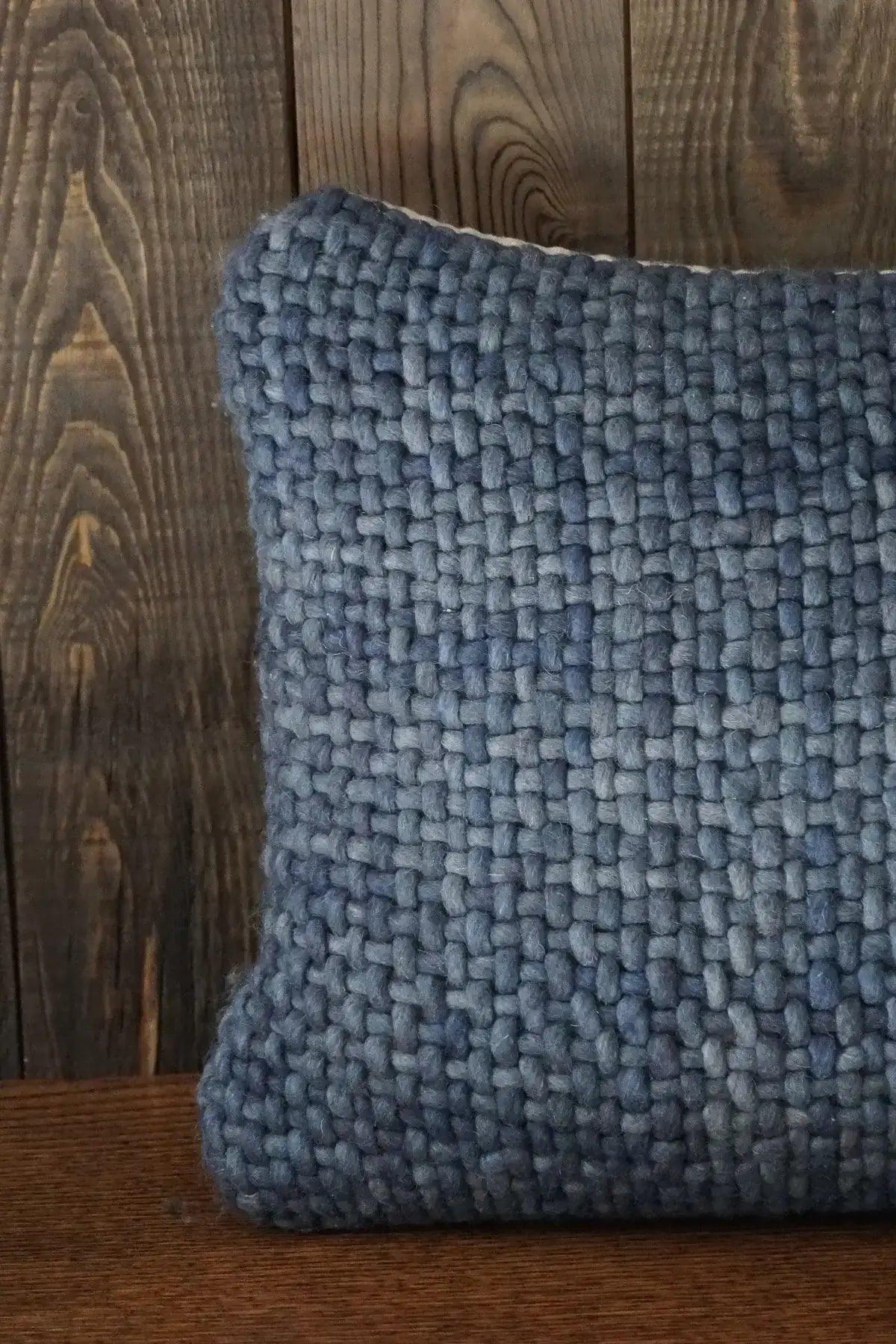 Oreiller en duvet synthétique tissé main Luxe Indigo