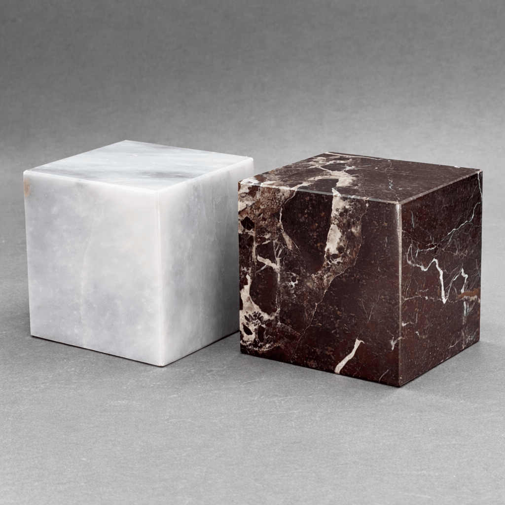 Presse-papier cube en marbre (10 cm) – Décoration de bureau en pierre précieuse