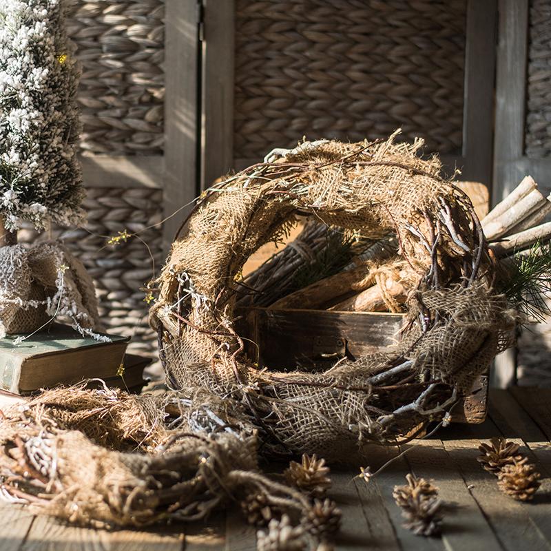 Ghirlanda natalizia in vimini e rattan naturale autunnale