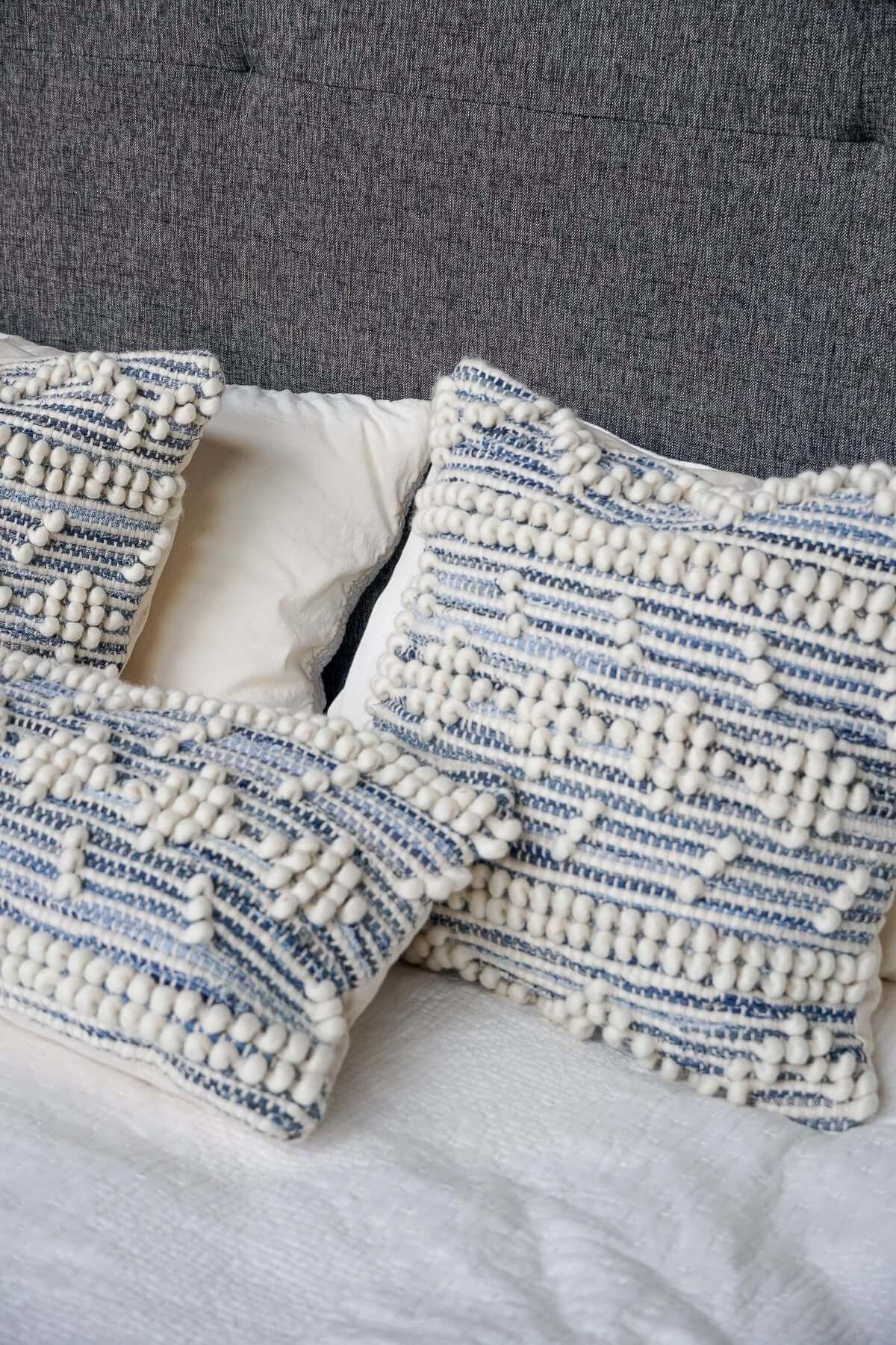 Housse de coussin en jean recyclé | Collection tissée à la main