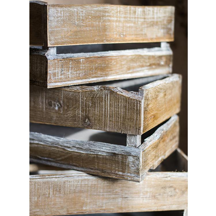 Caisses rectangulaires en bois massif