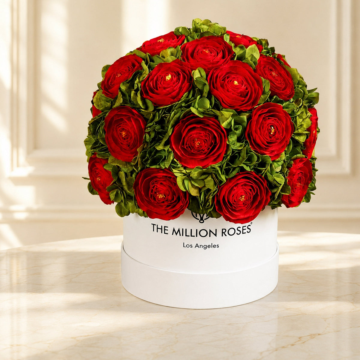 Classic White Box | Ranuncoli Persiani Rossi & Ortensie Verdi