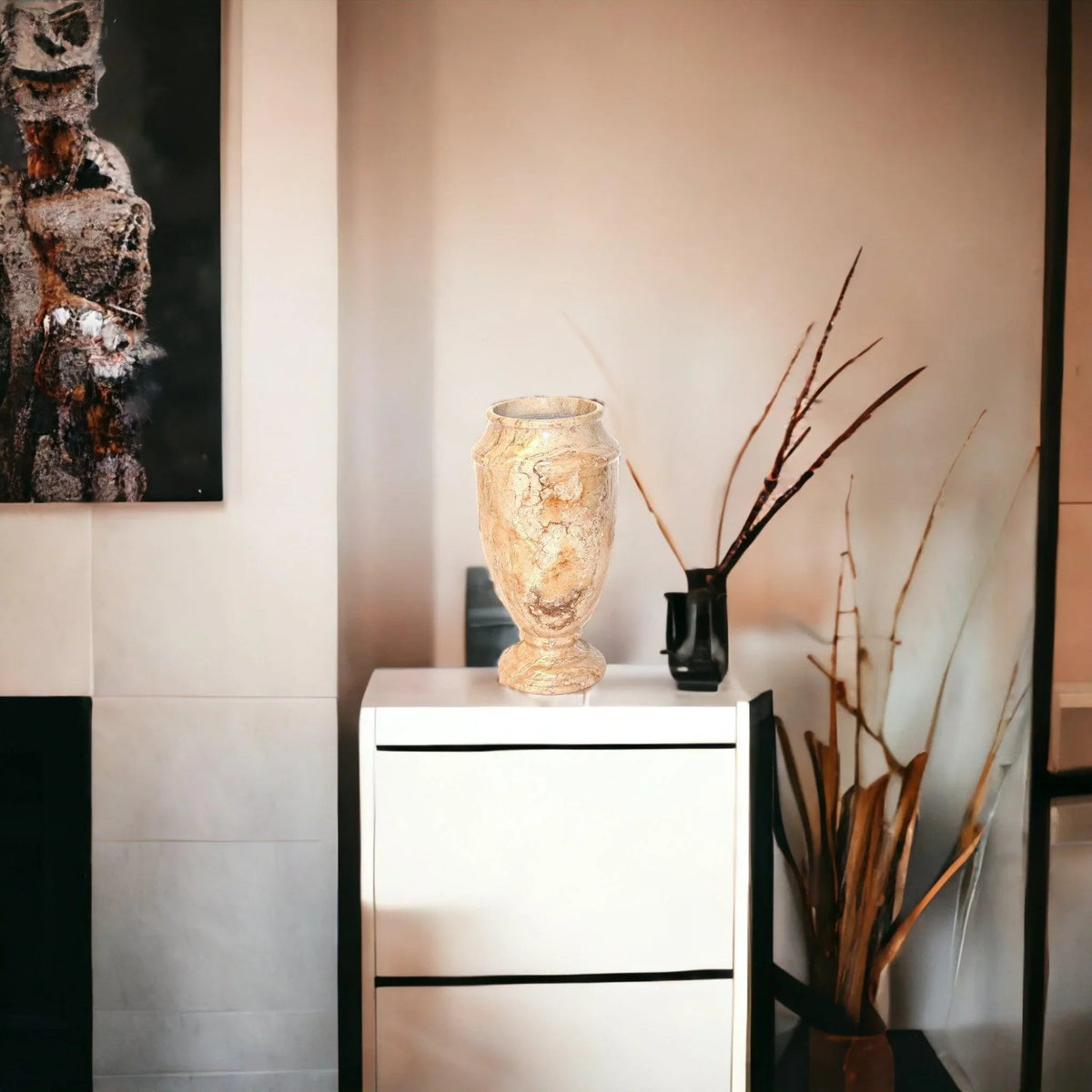 Vaso decorativo in marmo Sahara Beige, altezza 13 pollici