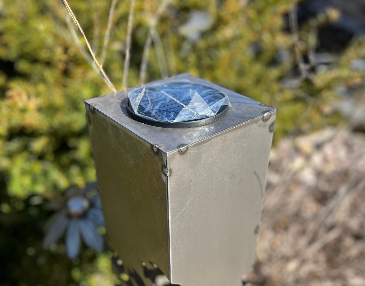 Pilier solaire lumineux Banc de poissons | Acier