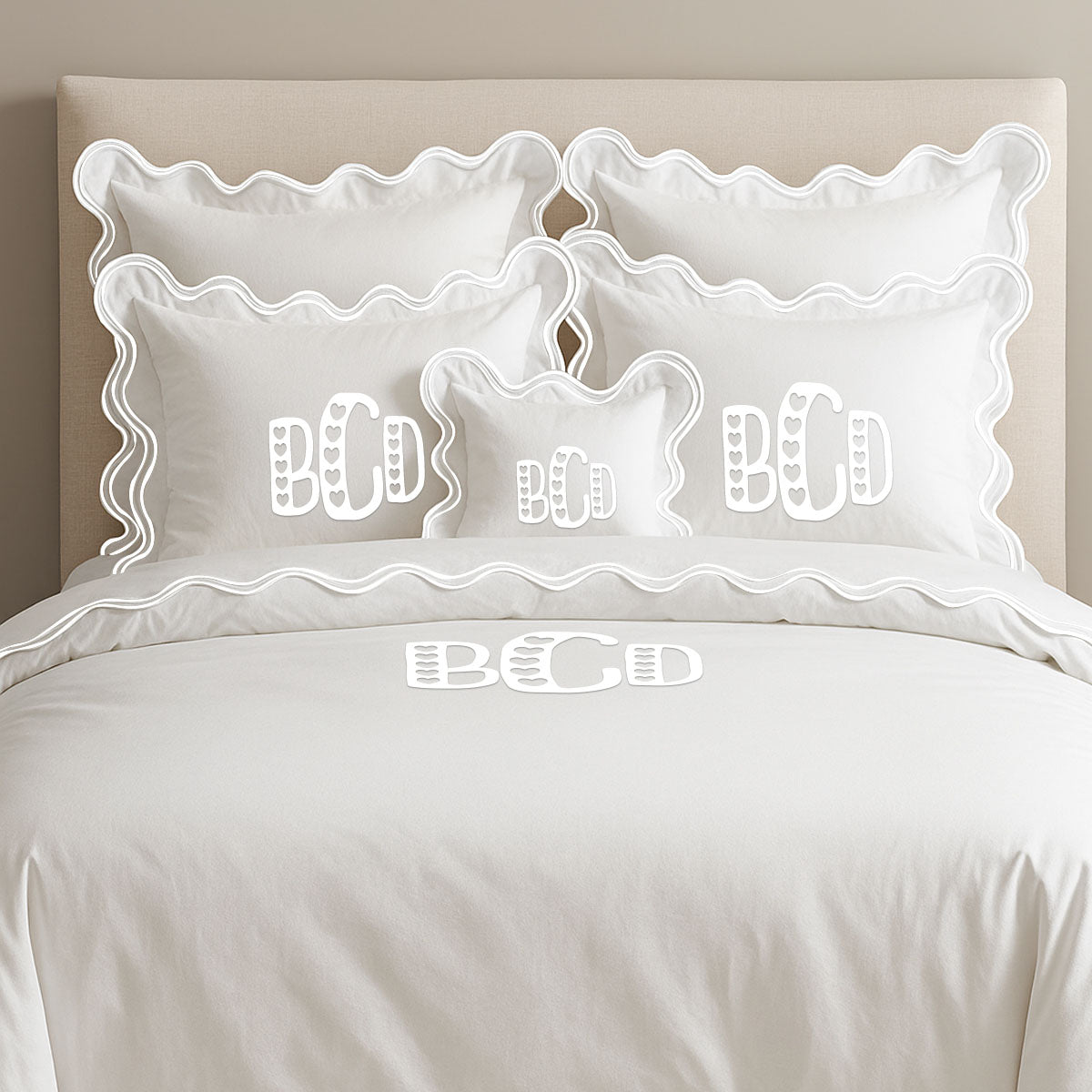 Housse de couette luxueuse en coton à monogramme et double feston