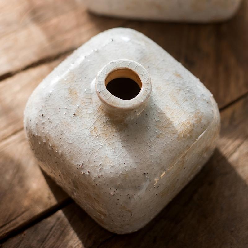 Vase en céramique style zen