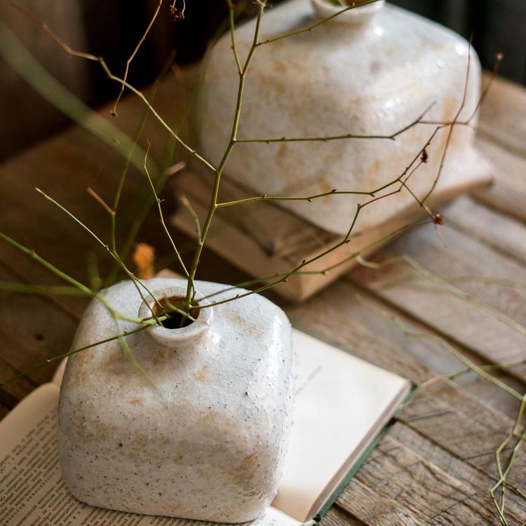 Vase en céramique style zen