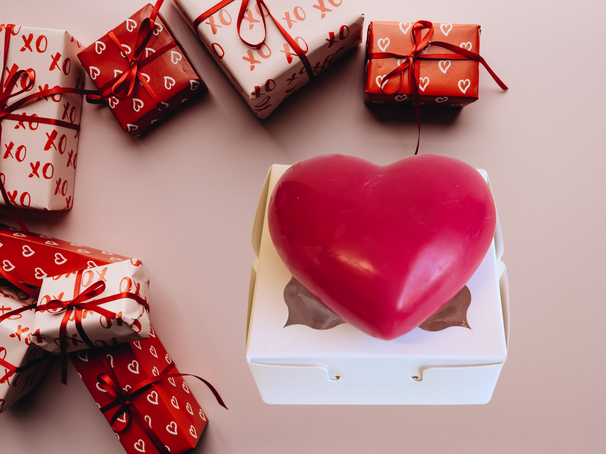 Holiday Gift Wax Heart Freshener | 18 Signature Scents