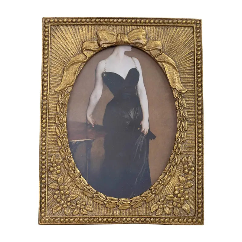 RESIN PHOTO FRAME