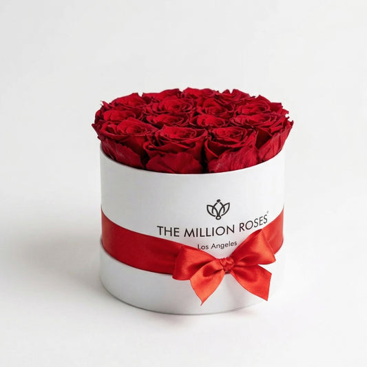 Scatola bianca classica | Rose rosse
