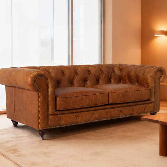 Canapé Chesterfield Belgravia en cuir pleine fleur capitonné – L'élégance classique dans un cuir de première qualité