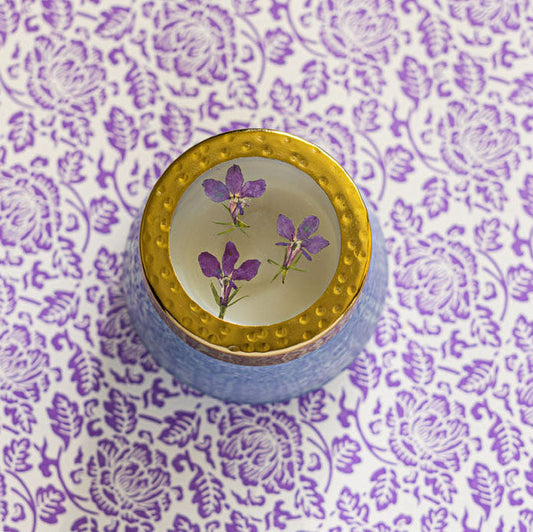 Petite bougie à l'aquarelle avec fleurs pressées - Figue sauvage