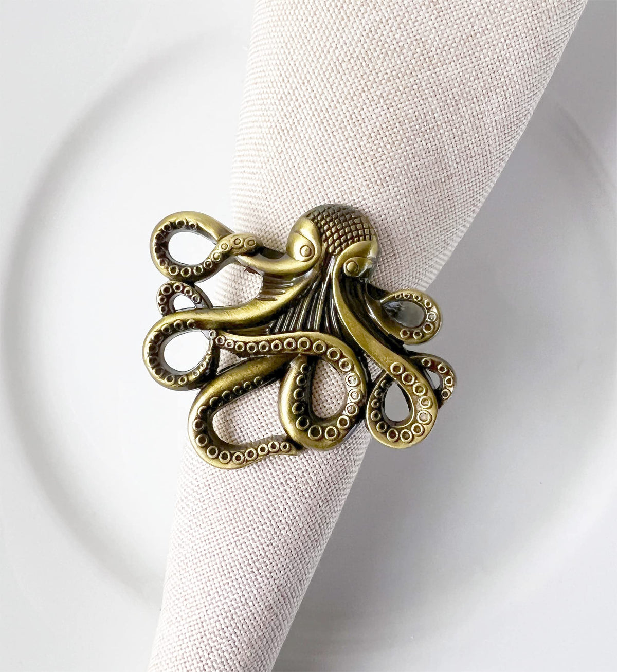 Fennco Styles Coastal Octopus Metal Napkin Rings, Set of 4 - Gold Nautical Napkin Holders for Home Décor, Dining Table, Banquets, Family Gathering and Special Occasions
