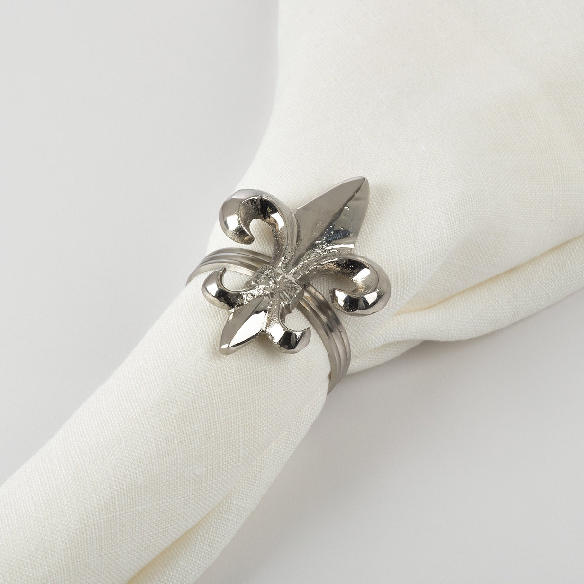 Collection Fleur De Lis Design Napkin Rings