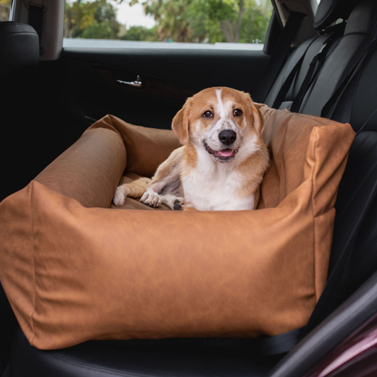 Lit pour chien pour voiture PupProtector™ en similicuir végétalien effet frais à mémoire de forme - Camel