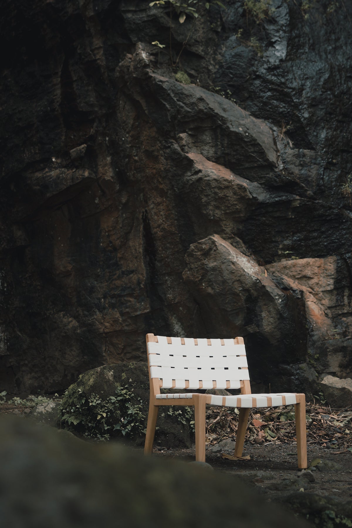 Tasha Leather Relax Chair – Modern Lounge Accent Chair