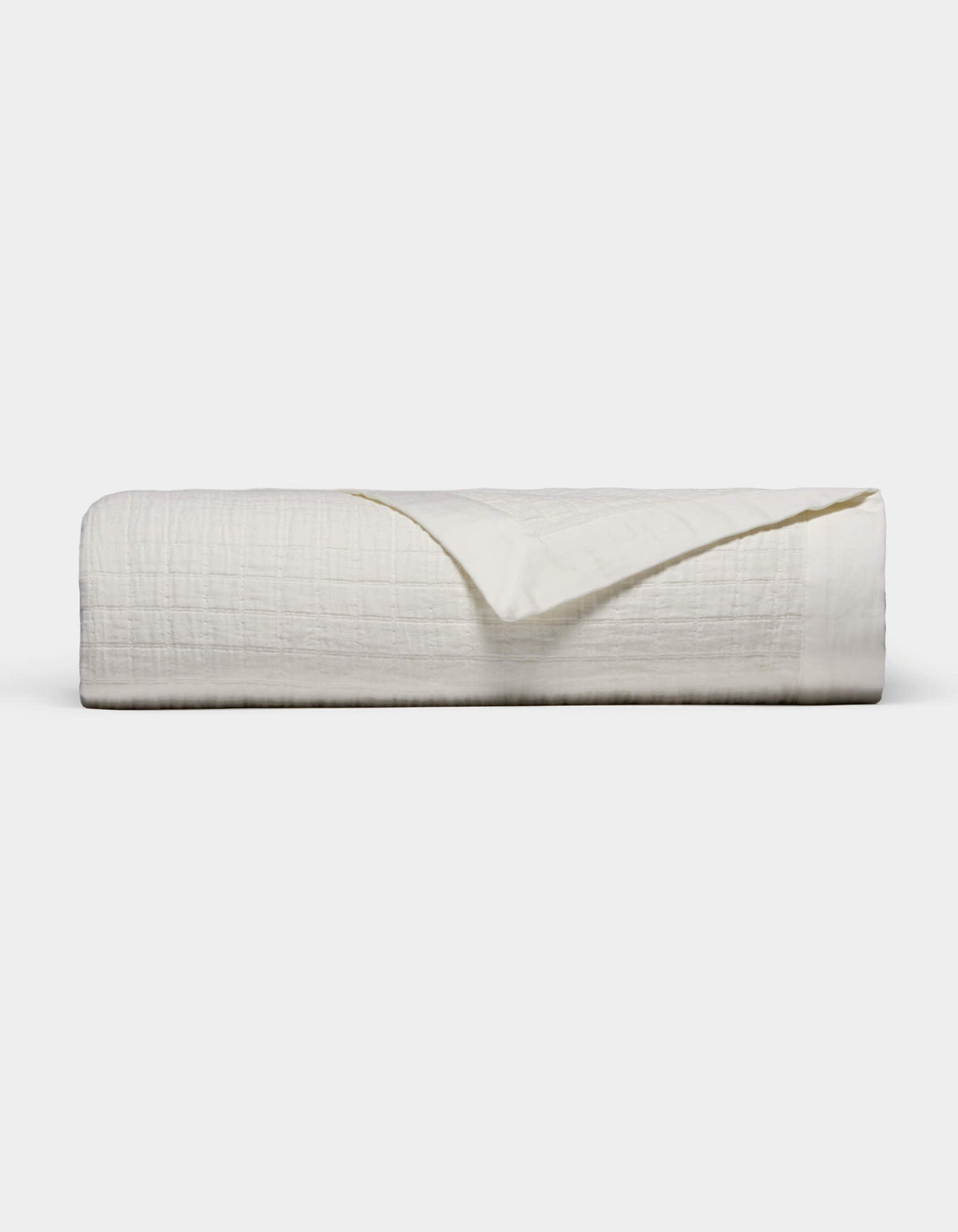 Waterfront Grid Matelasse Blanket
