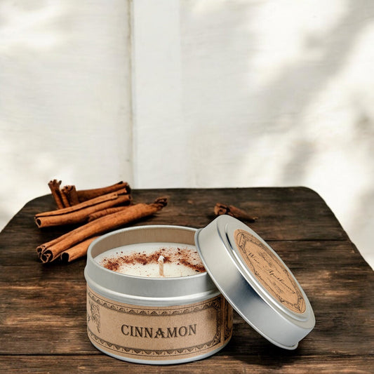 Bougie botanique à la cannelle en boîte de voyage