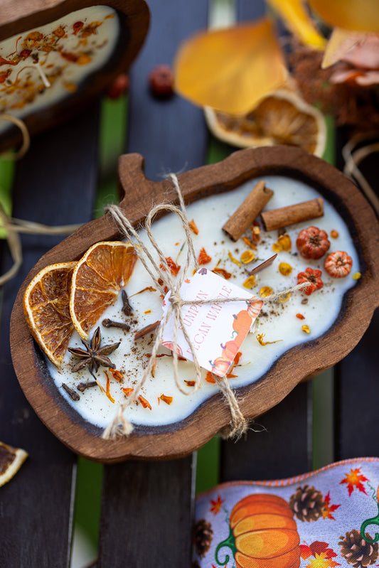 Bougie dans un bol à pâte en forme de citrouille en bois – Décoration d'automne et de Thanksgiving