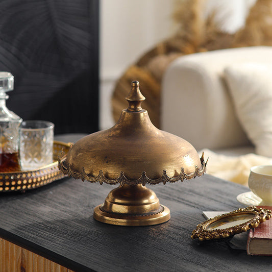 Cloche en métal avec socle