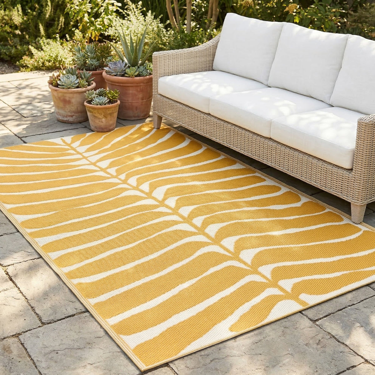 Hilo - Honey Floral Outdoor Rug for Patio