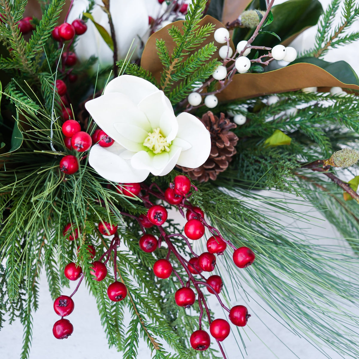 Sea Pines Holiday Centerpiece Drop In