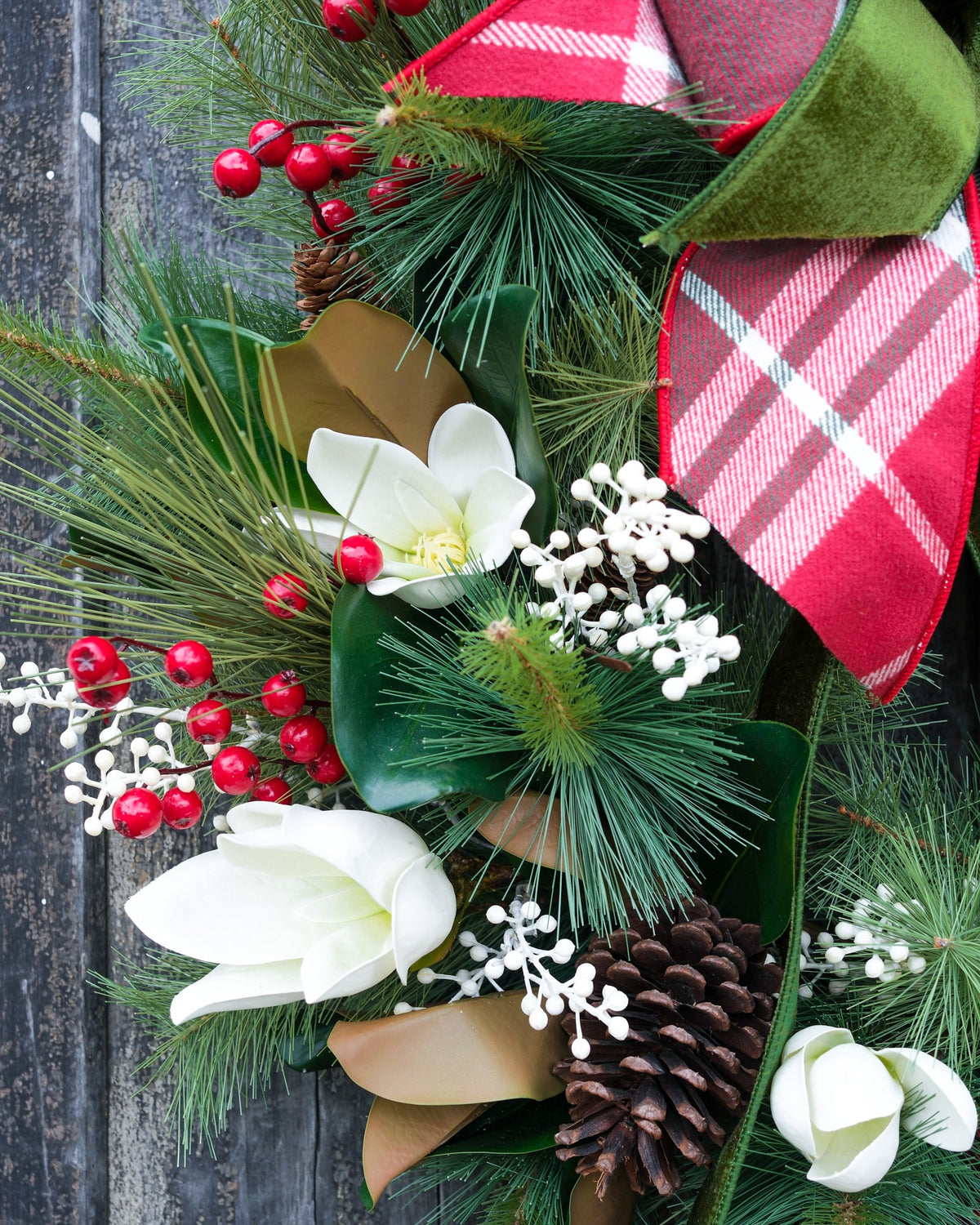Sea Pines Holiday Wreath with Bow