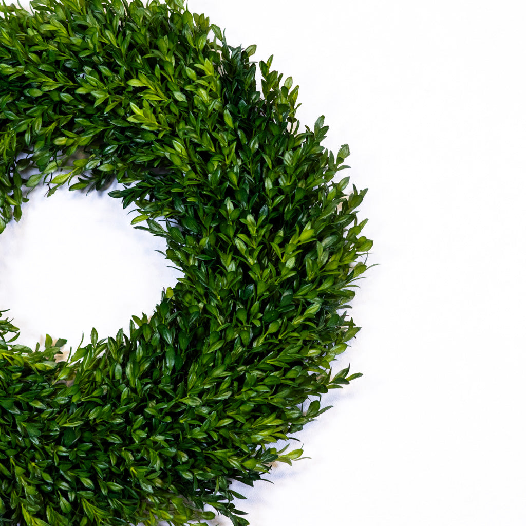 18" D Boxwood Wreath