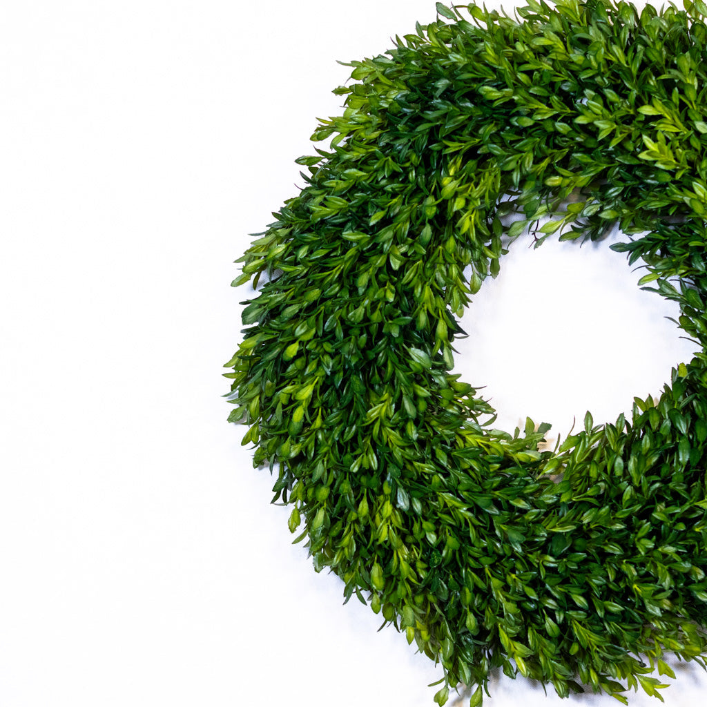 18" D Boxwood Wreath