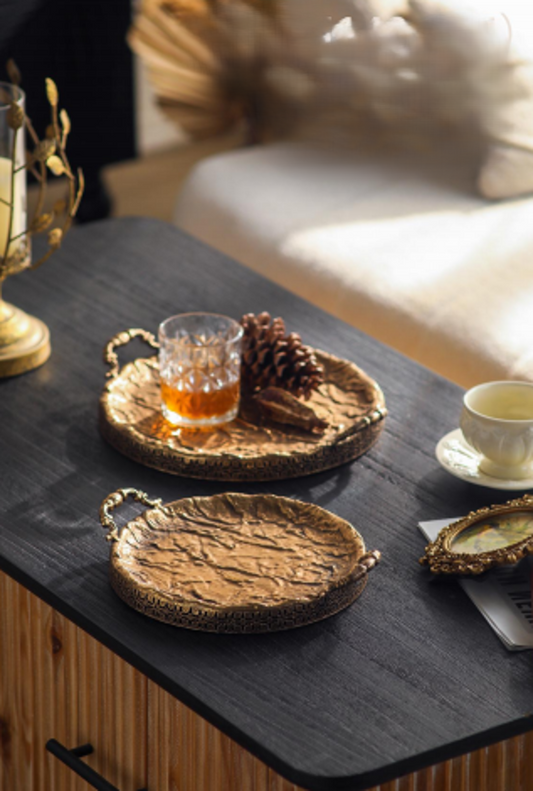 Plateaux de service décoratifs style laiton antique