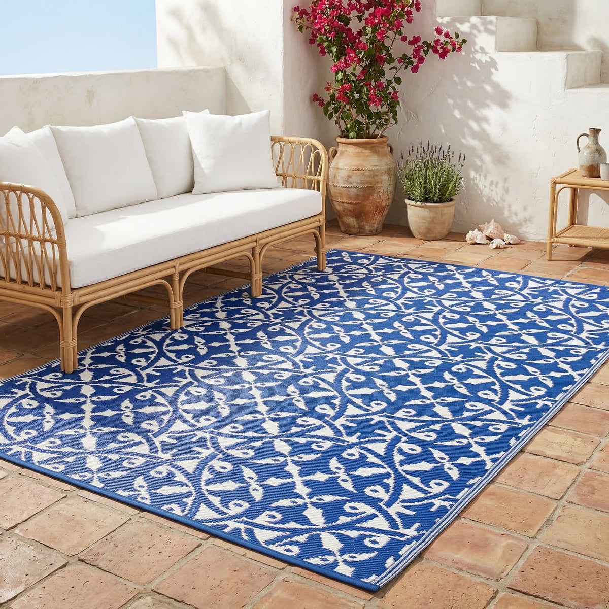 San Juan - Tapis d'extérieur géométrique bleu foncé pour terrasse VENTE FINALE