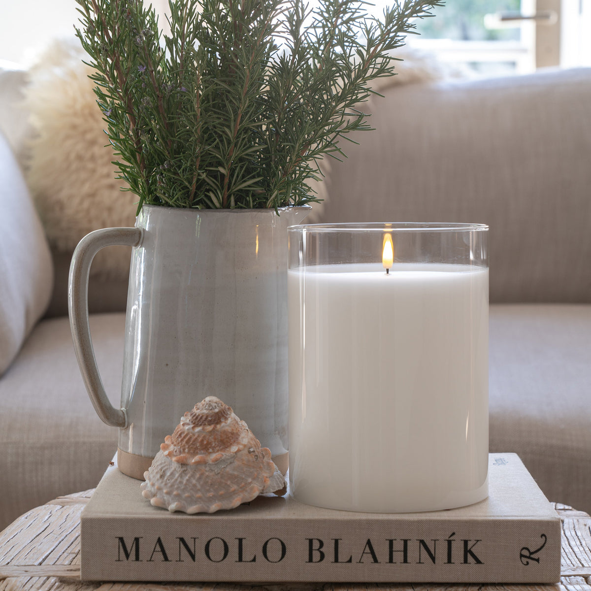 White LED Flameless Hurricane Glass Candle with Timer and Remote - Elegant Ambient Lighting