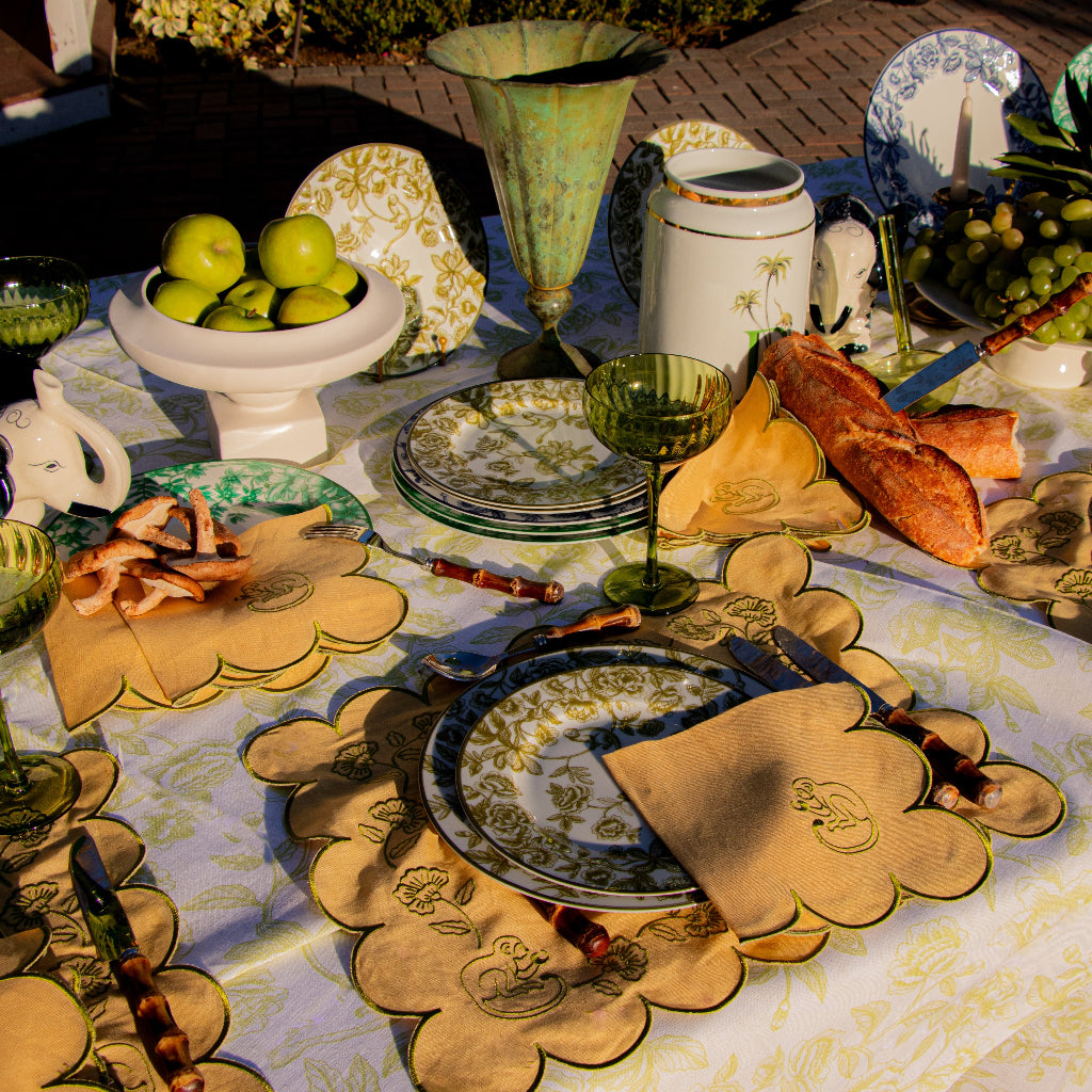 Sunlit Moss Linen Napkins – Set of 4