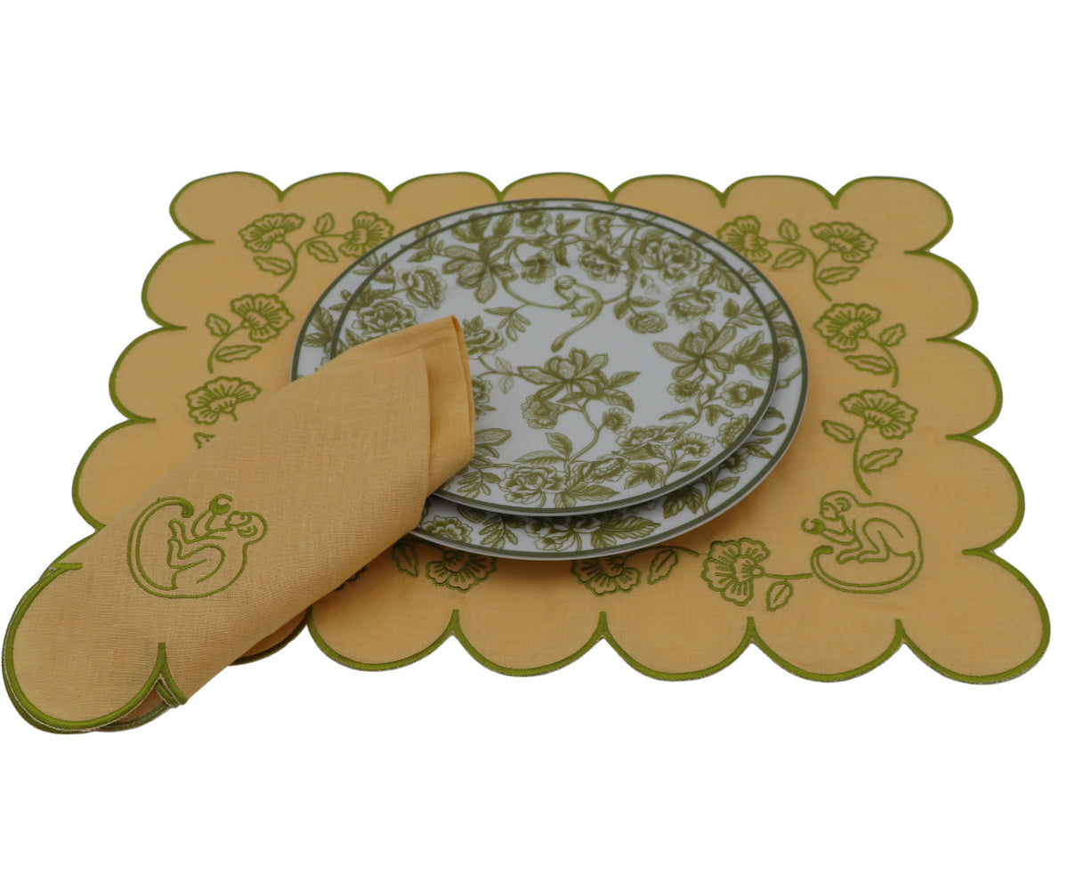 Sunlit Moss Linen Napkins – Set of 4