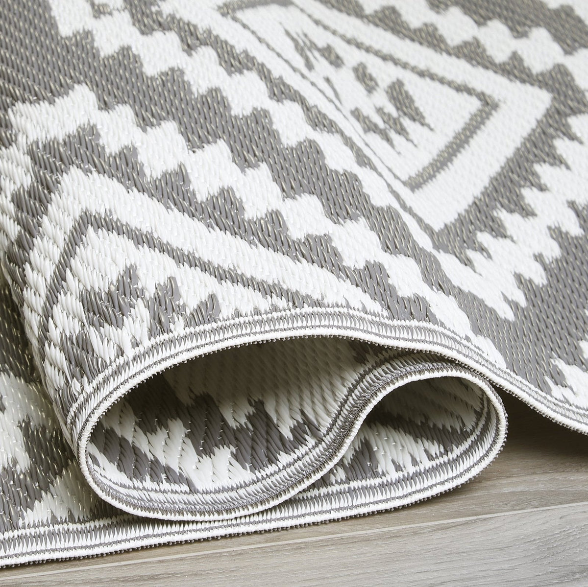 Valencia - Gray Geometric Outdoor Rug for Patio FINAL SALE