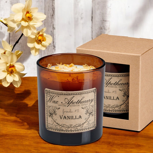 Candela artigianale in vetro ambrato alla vaniglia da 9 oz