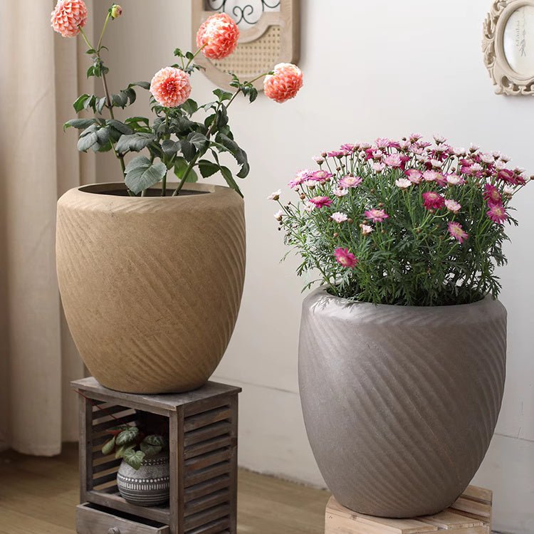Comtemporary Swirl Planter