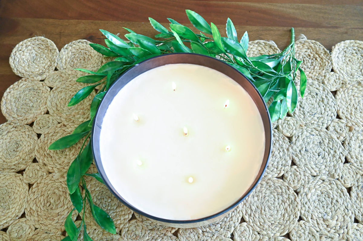Farmhouse Christmas 9 lb Monster Candle 14 x 14 x 8 in