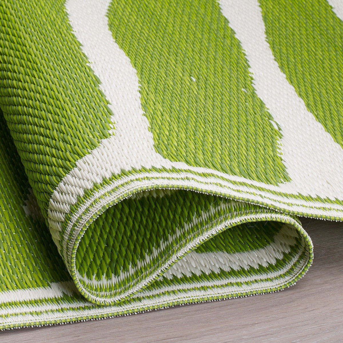 Hilo - Green Floral Outdoor Rug for Patio