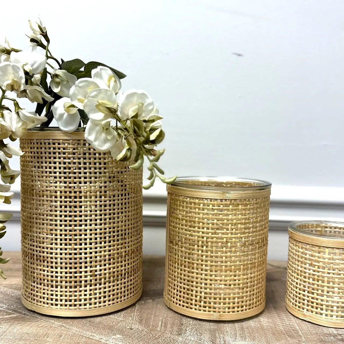 WEAVED RATTAN WRAPPED GLASS VASE/CANDLE HOLDER