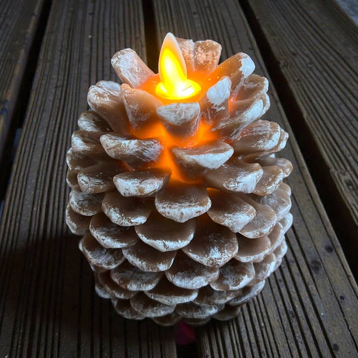 Pine Cone Moving Flame LED Candle 10.2 x 11.4 cm