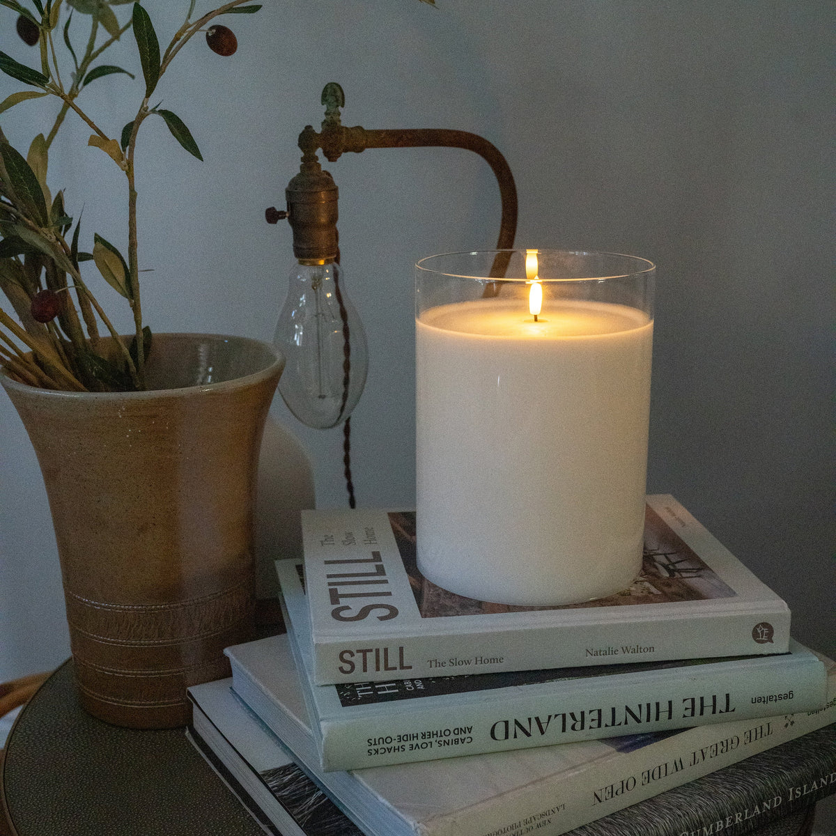 White LED Flameless Hurricane Glass Candle with Timer and Remote - Elegant Ambient Lighting