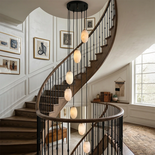 Lampadario in alabastro a forma di uovo