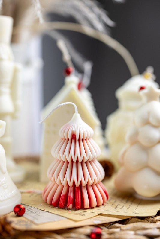 Bougies superposées en forme de sapin de Noël – Bougies artisanales modernes en cire de soja pour une décoration de fête amusante et des cadeaux